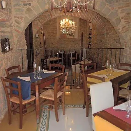 بيت ريفي Guelfo