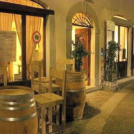 Guelfo بيت ريفي 3*